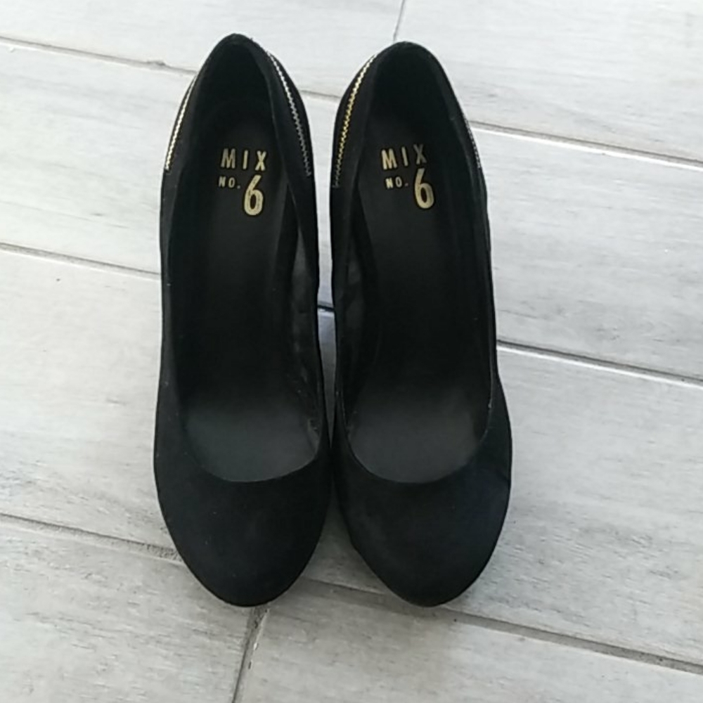 Mix No. 6 Black Wedges
